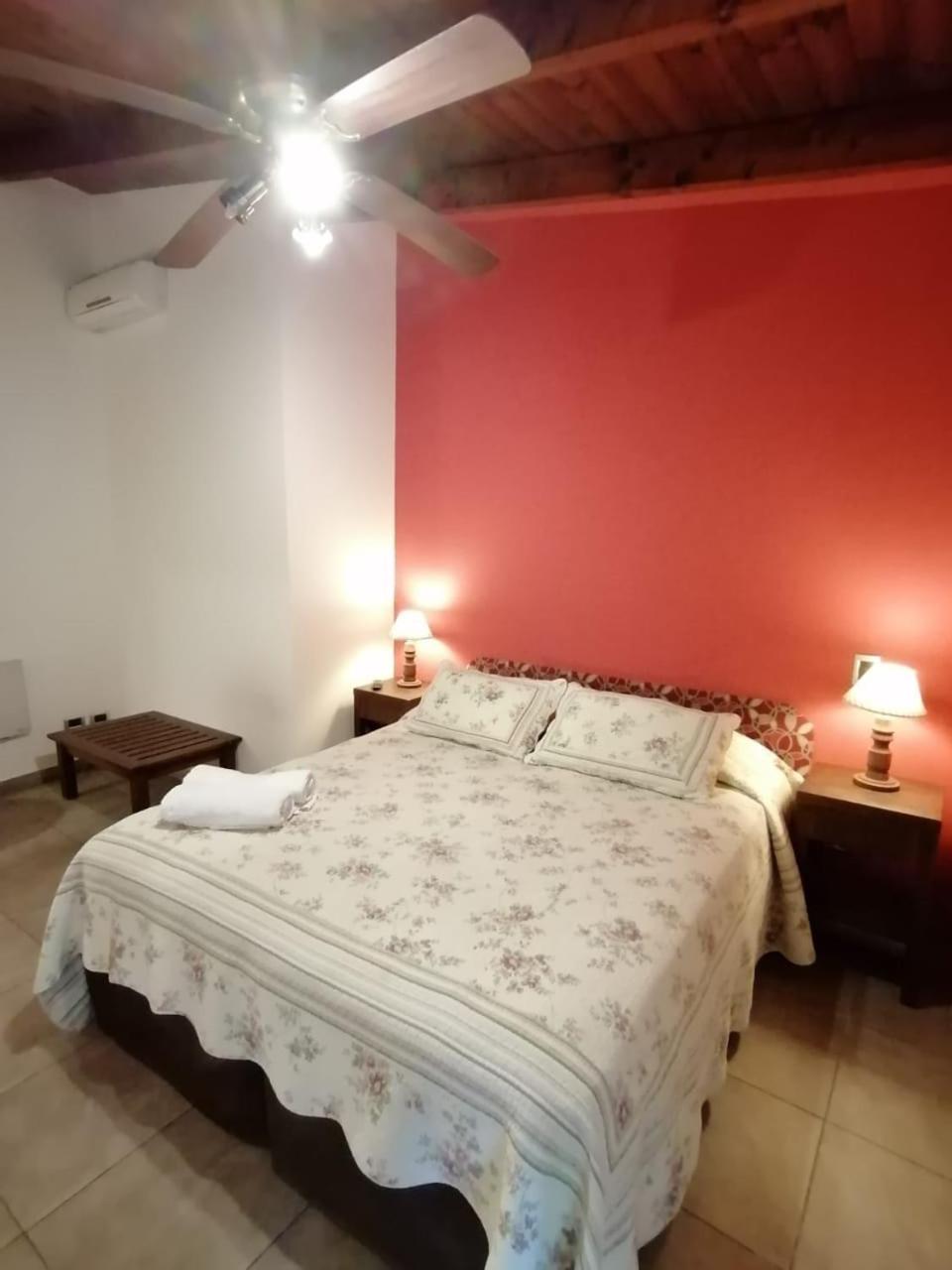 Alamo Hostel & Suites Мендоса Екстериор снимка