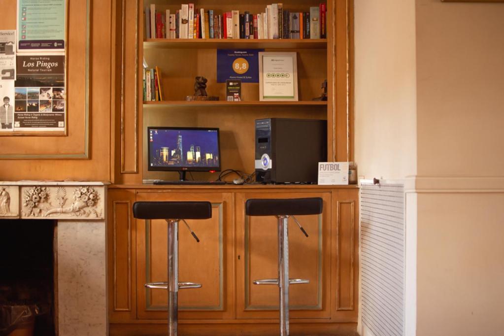 Alamo Hostel & Suites Мендоса Екстериор снимка