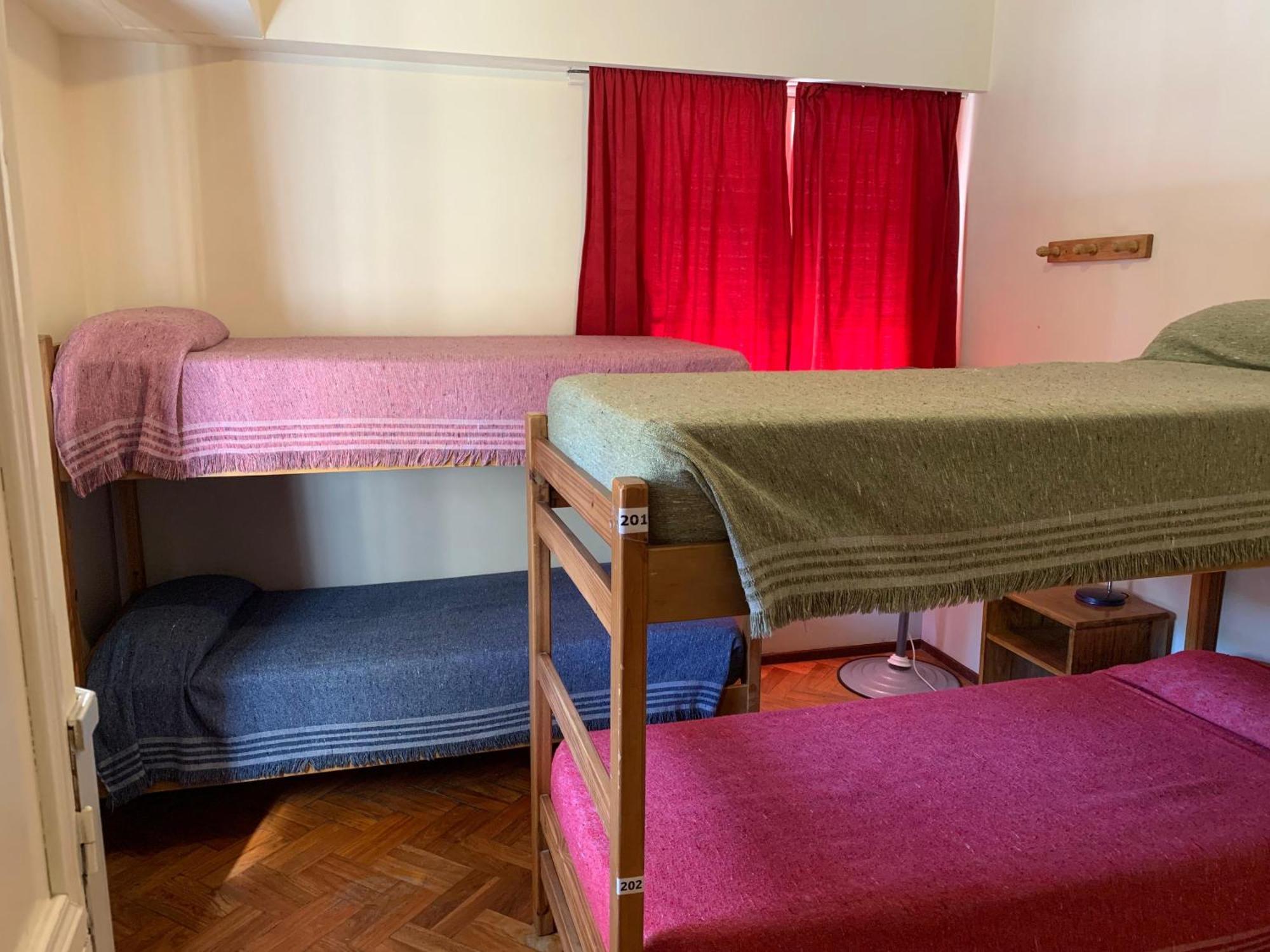 Alamo Hostel & Suites Мендоса Екстериор снимка